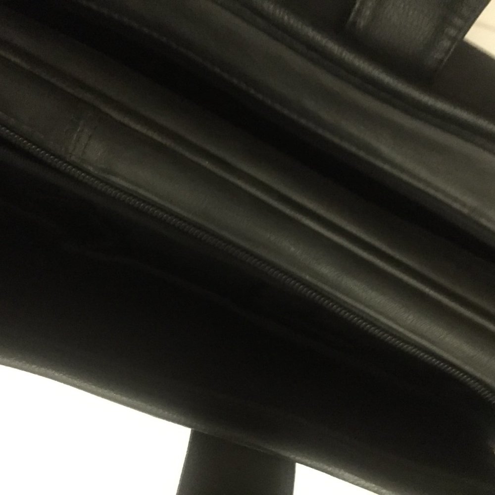 Preowned Dell Laptop Black Leather Shoulder Bag - Picture 9 of 11